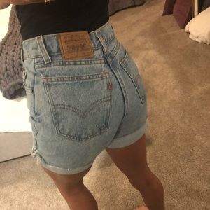 Super cute Vintage Levi’s shorts!